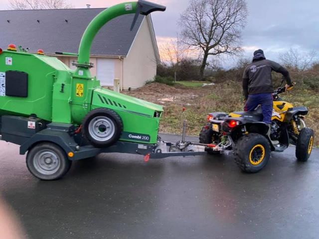 Travaux de broyage situe entre Caen et la cote de nacre 