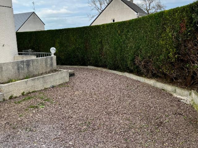 Entretien d'une haie / Taille d'une haie de tuya à Creully sur seulles